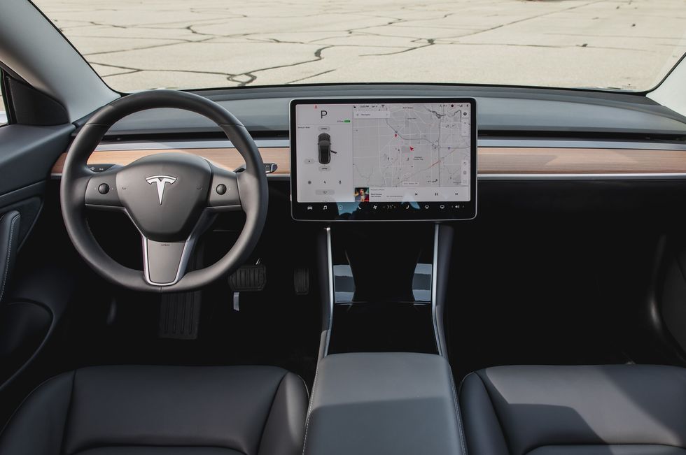 tap-lo-tesla-model-3.jpg