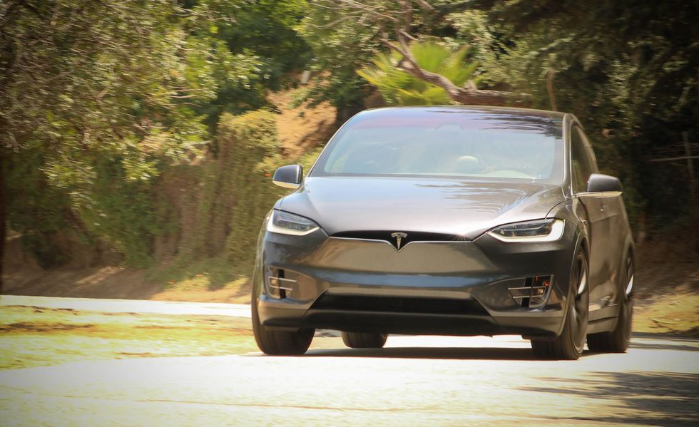 vo-lang-tesla-model-x.jpg