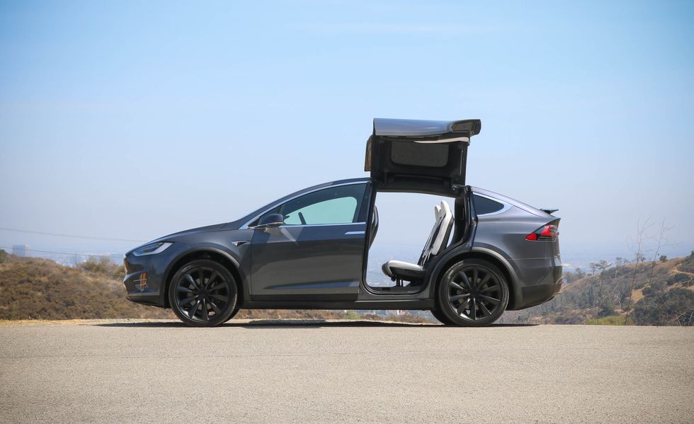 than-xe-tesla-model-x.jpg