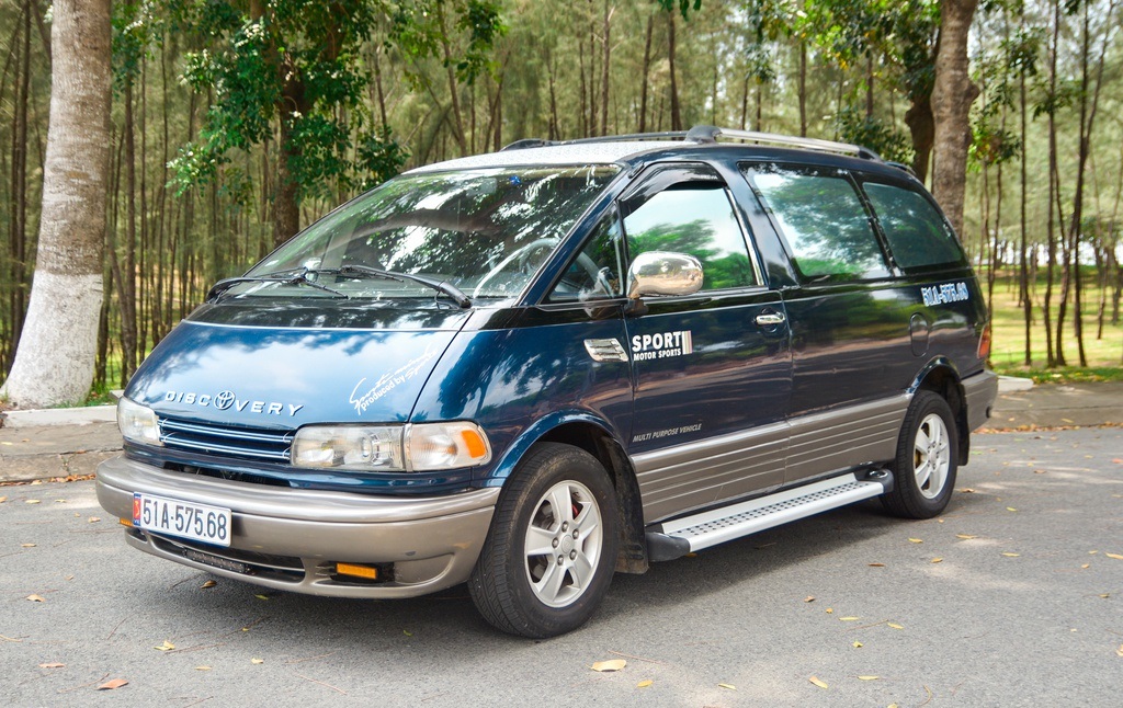 than-xe-toyota-previa.jpg