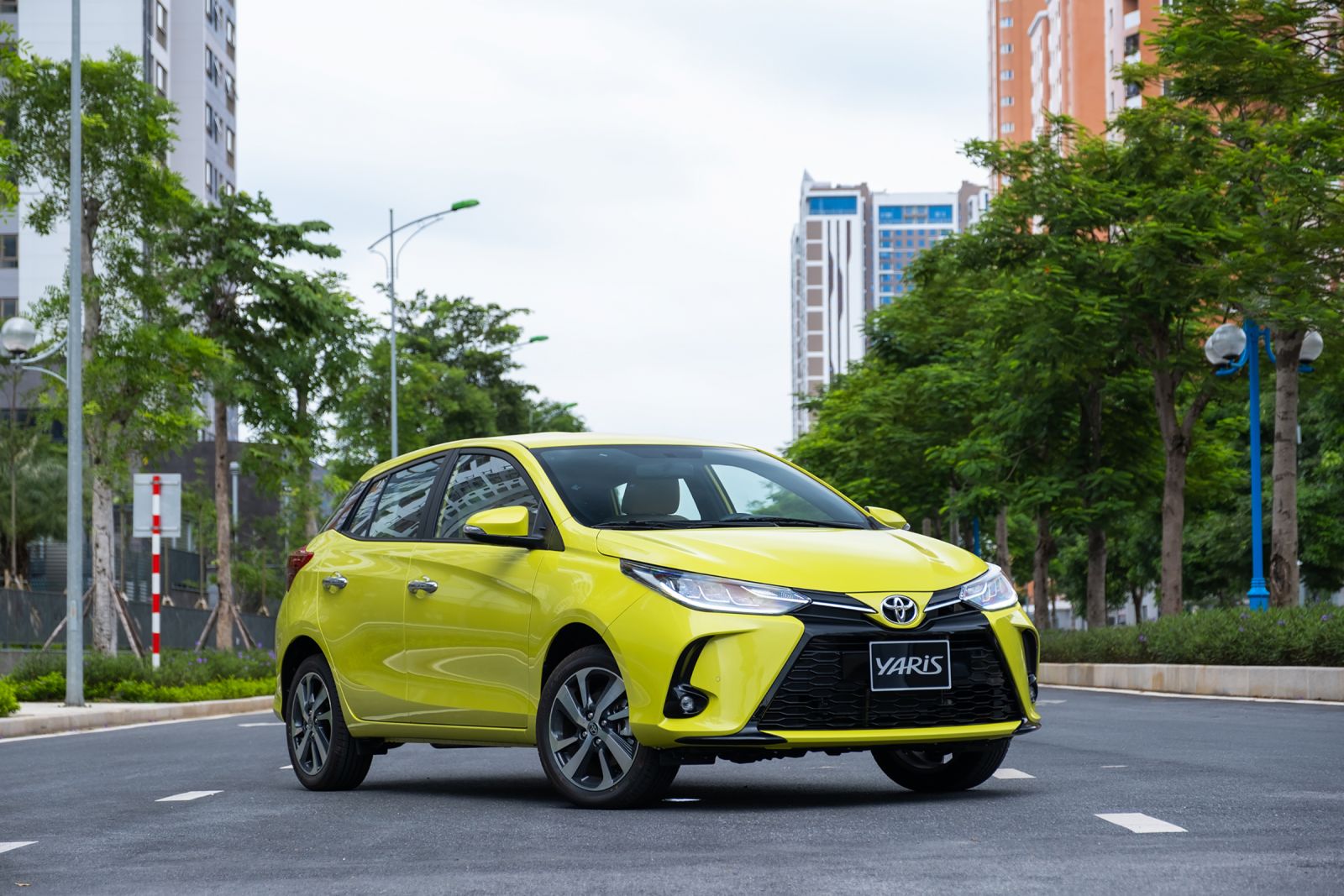 toyota-yaris-ngoai-that-tinbanxe-1.jpg