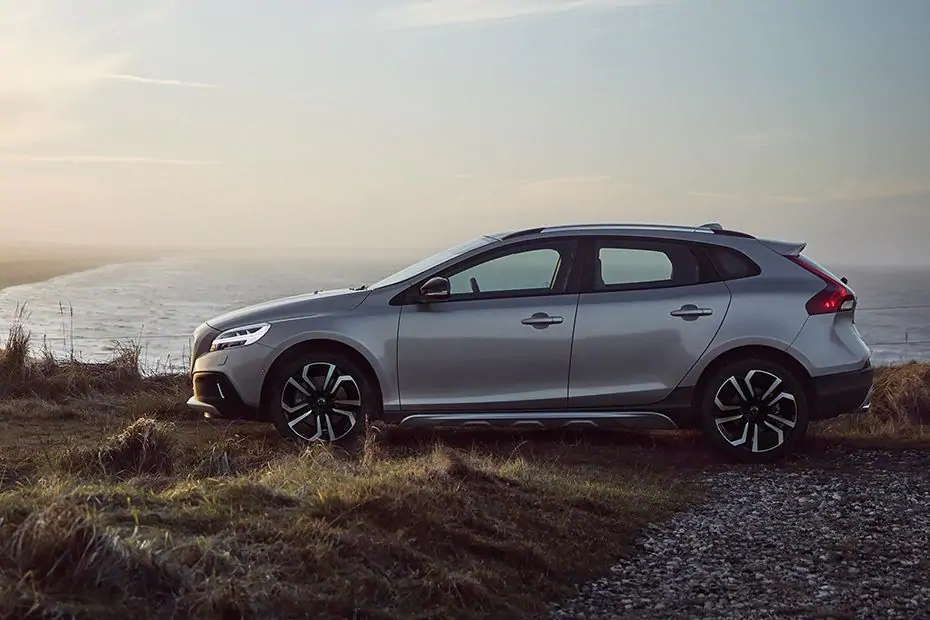 than-xe-volvo-v40.jpg