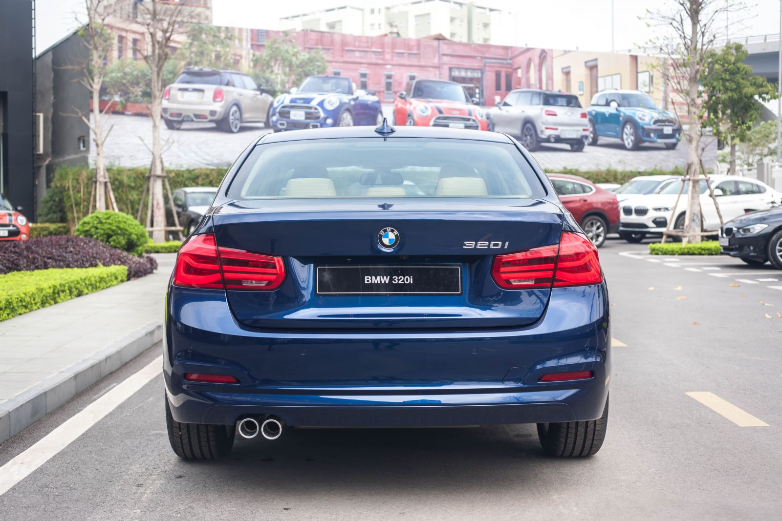 Gi%C3%A1-BMW-320i-17.jpg