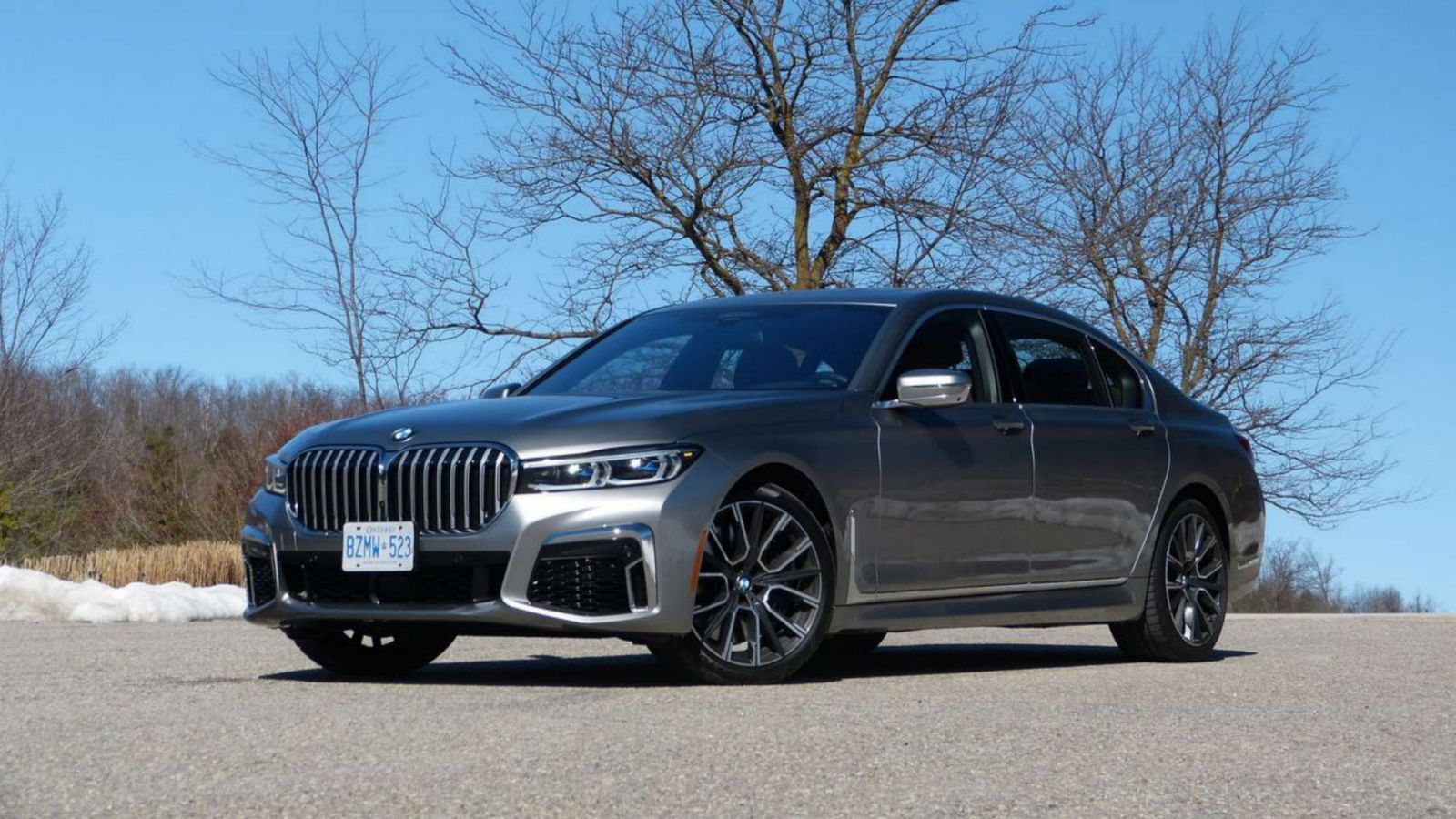 kenzie_bmw_750li_xdrive_lf_34-scaled.jpg