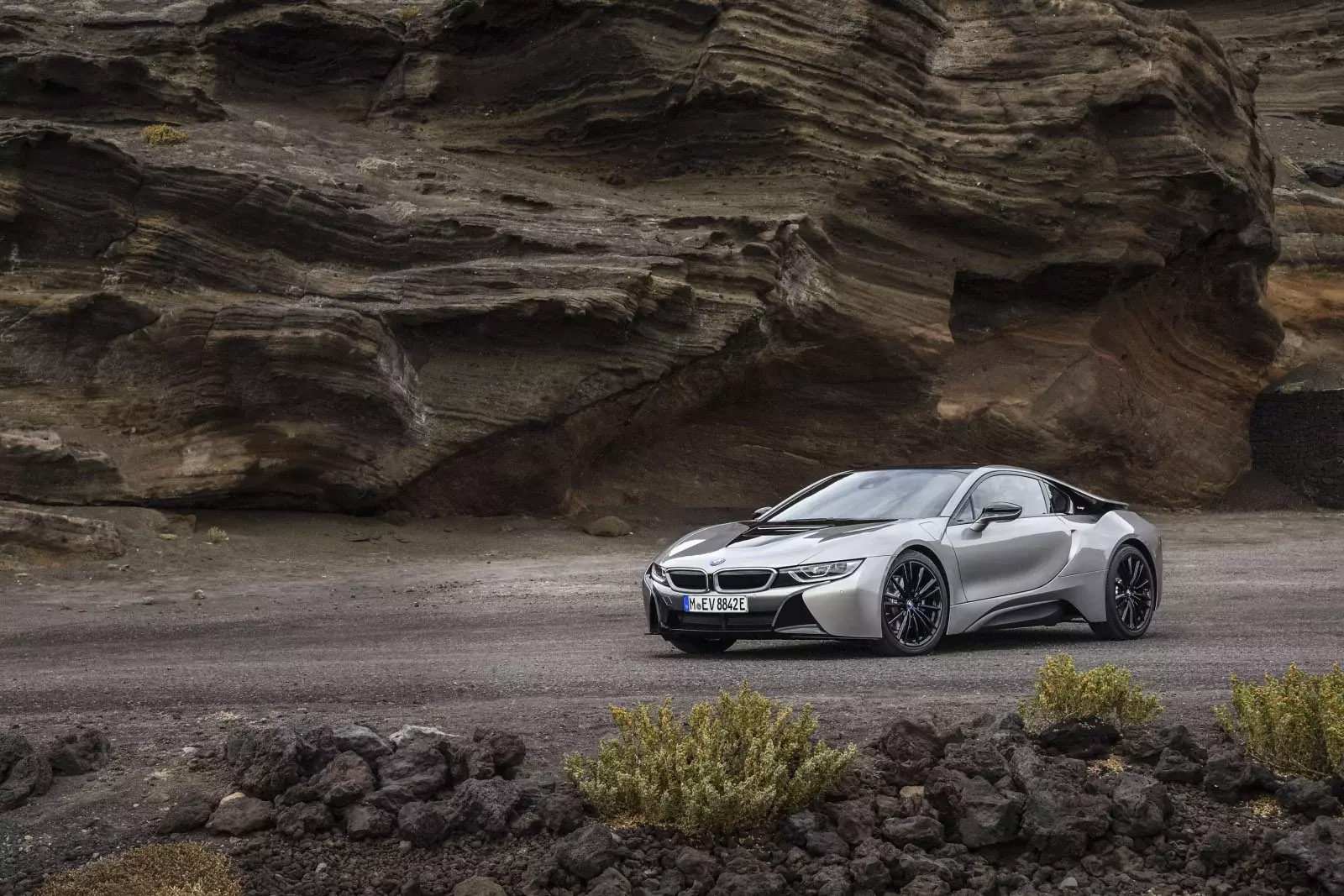 bmw-i8-la-25_1600x0%20-%20Copy.jpg