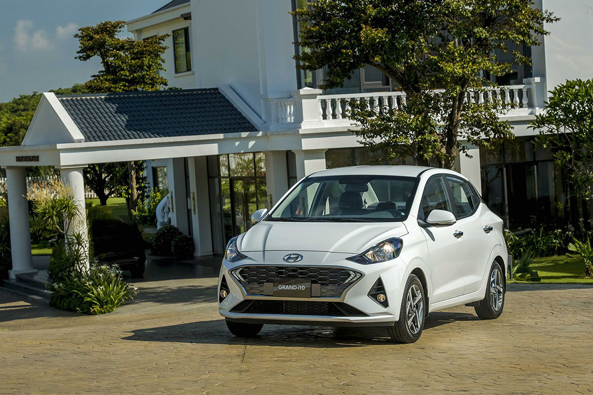 hyundai-i10-sedan-ngoai-that-tinbanxe-2.jpg