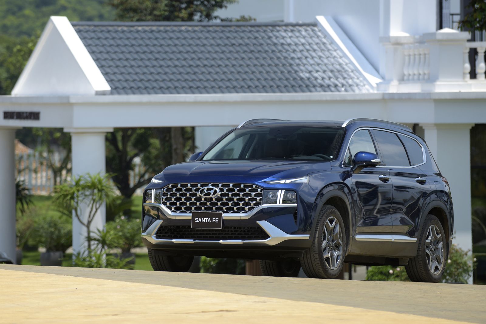 hyundai-santa-fe-ngoai-that-tinbanxe-2.jpg