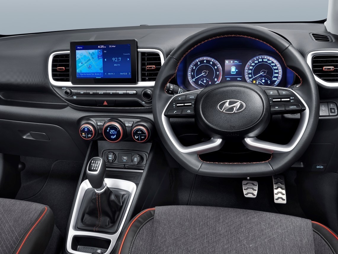 hyundai-venue-dashboard3.jpeg